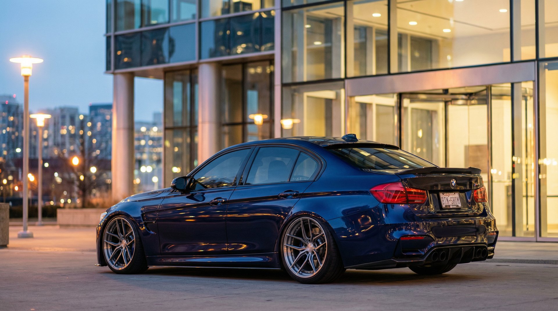 困困兔轿车改装视频